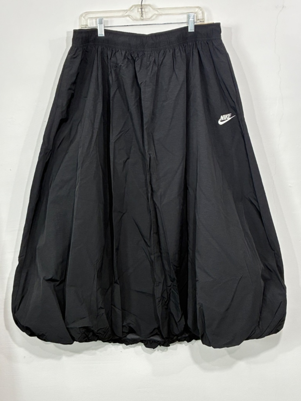 Nike Sportswear Windrunner Women's Bubble Hem Skirt XL Black/Sail IM7450-010 NWT - Picture 5 of 15